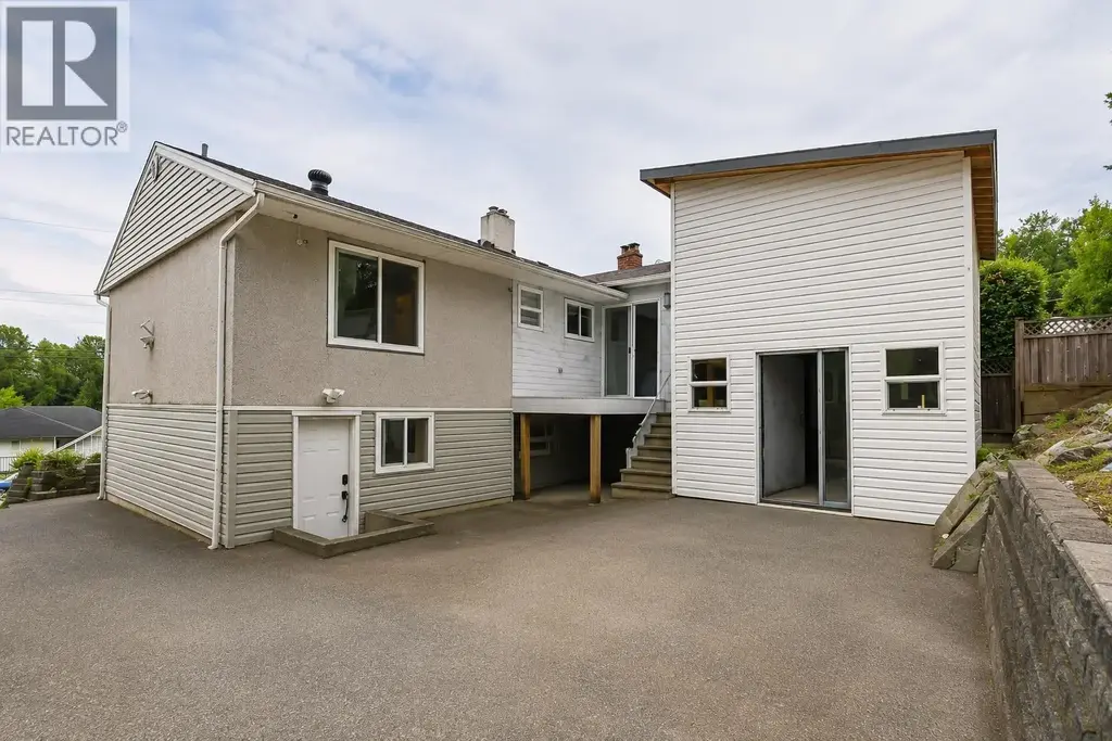 3867 Marine Drive, Burnaby