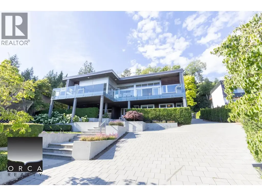 3305 Westmount Road, West Vancouver