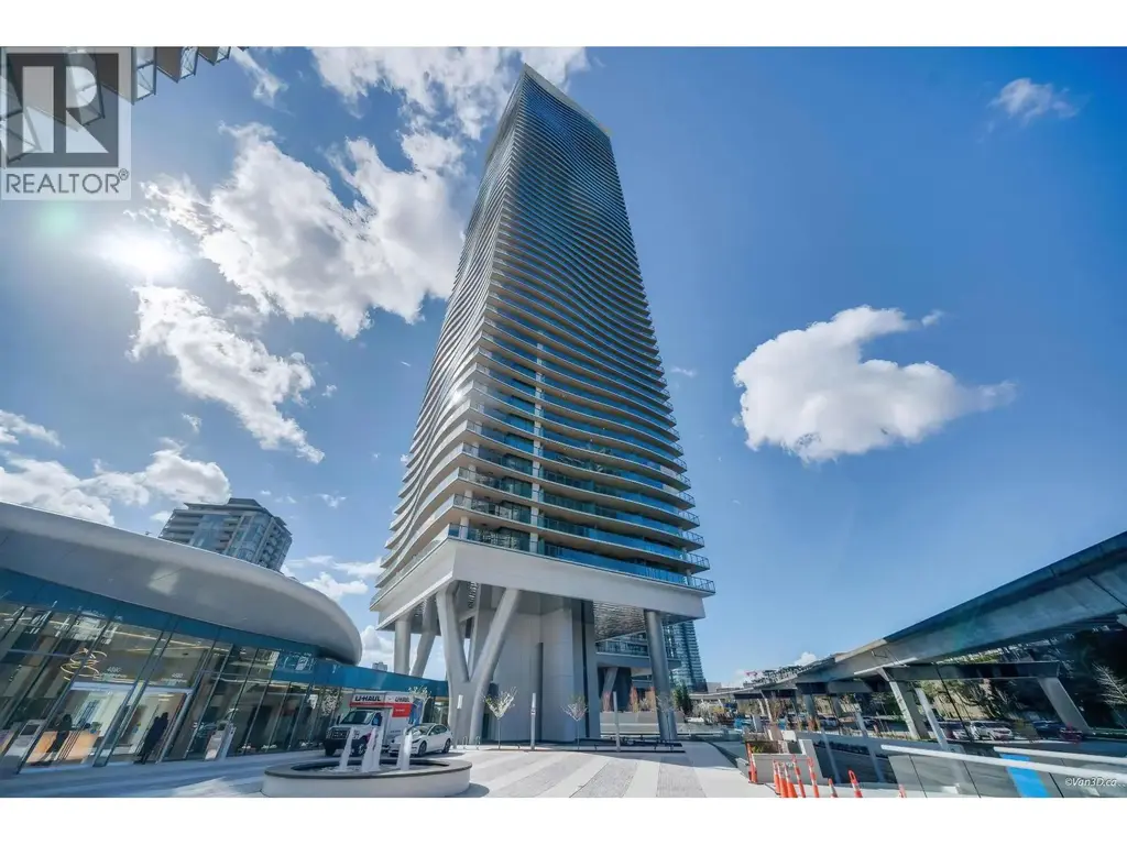 4906 4880 Lougheed Highway, Burnaby