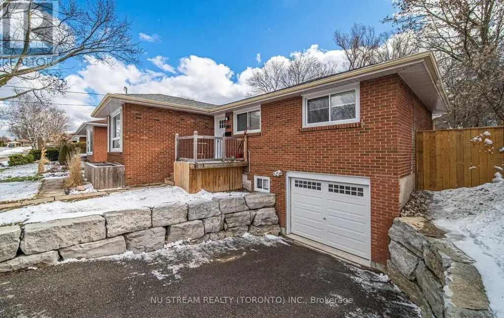 901 Lilac Terrace, Whitby (Downtown Whitby)