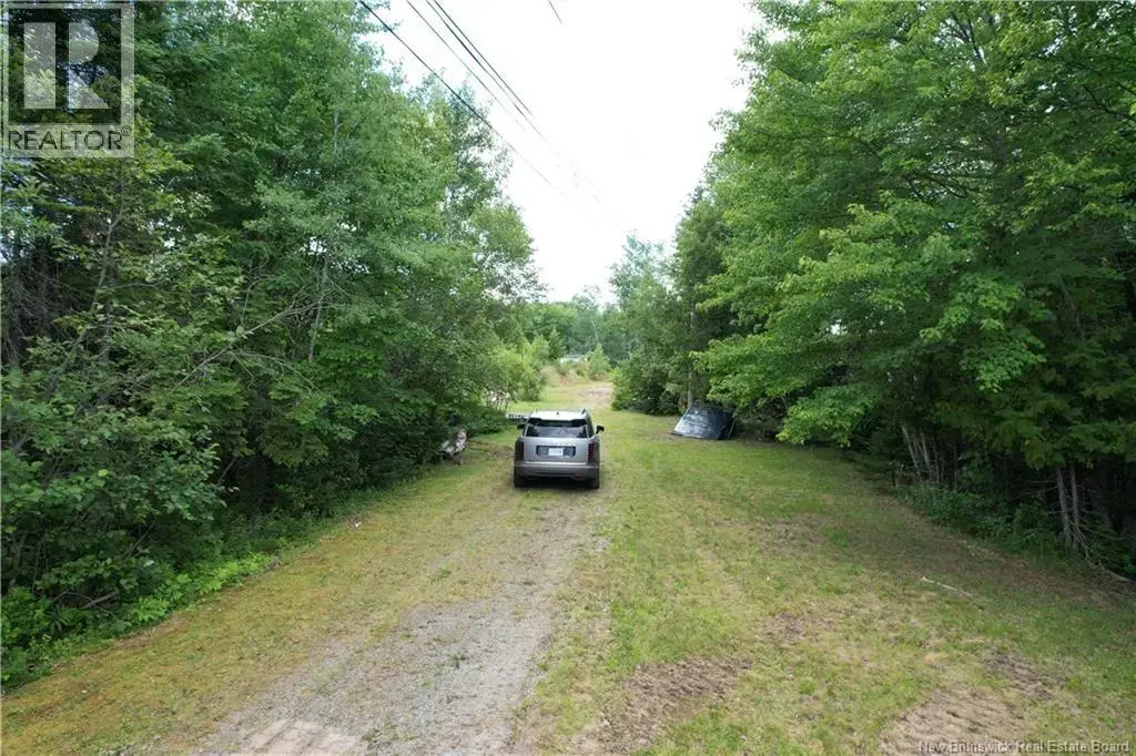 8752 Route 3, Old Ridge