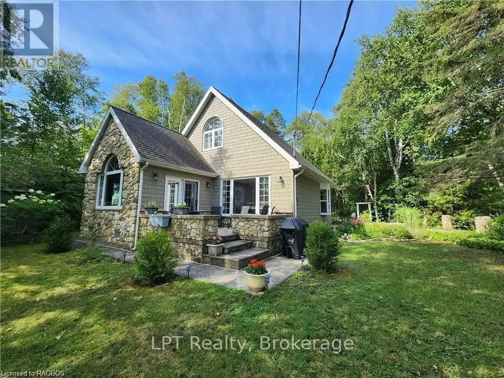 303 Isthmus Bay Road, Northern Bruce Peninsula