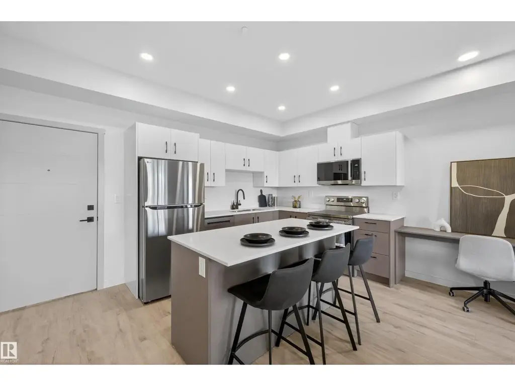 355 Clareview Station Dr Nw, Edmonton