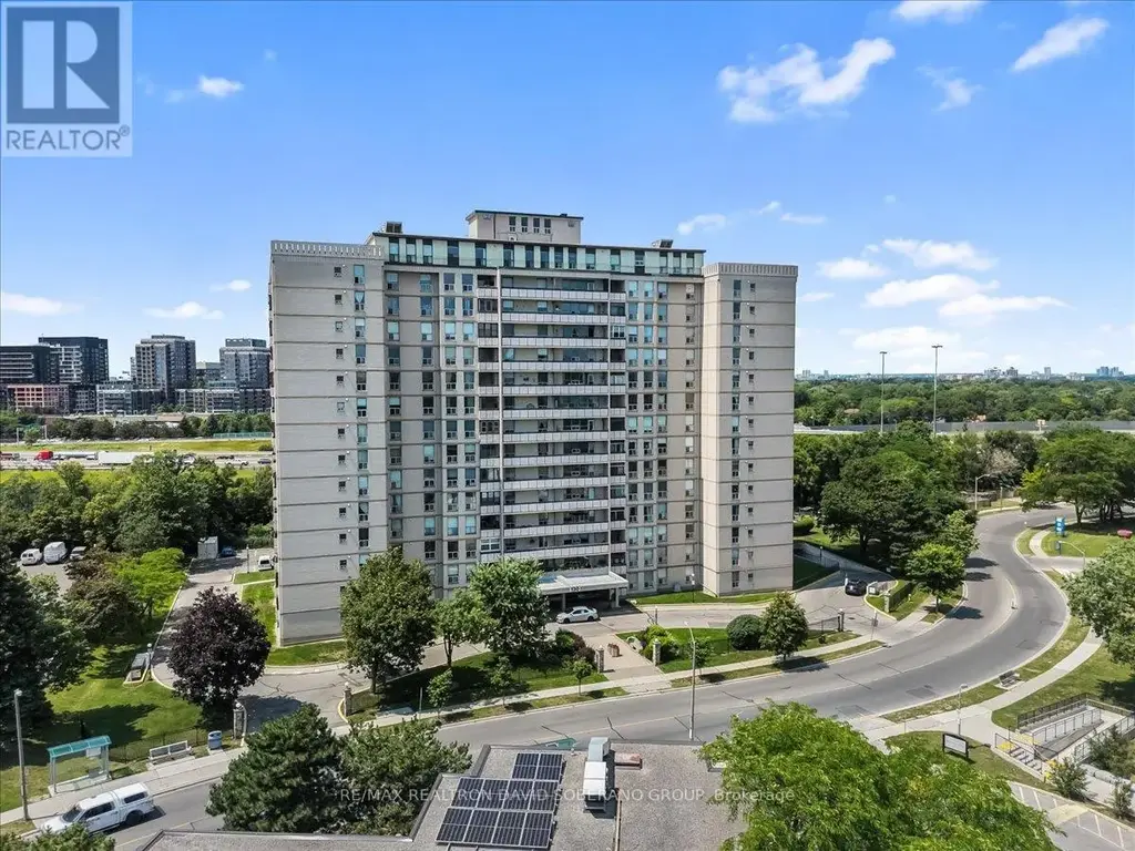 601 - 130 Neptune Drive, Toronto (Englemount-Lawrence)