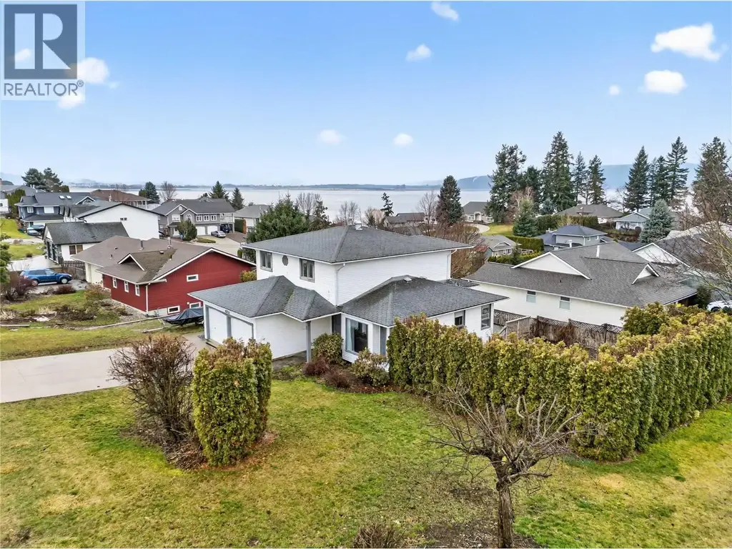 4851 13 Street Ne, Salmon Arm