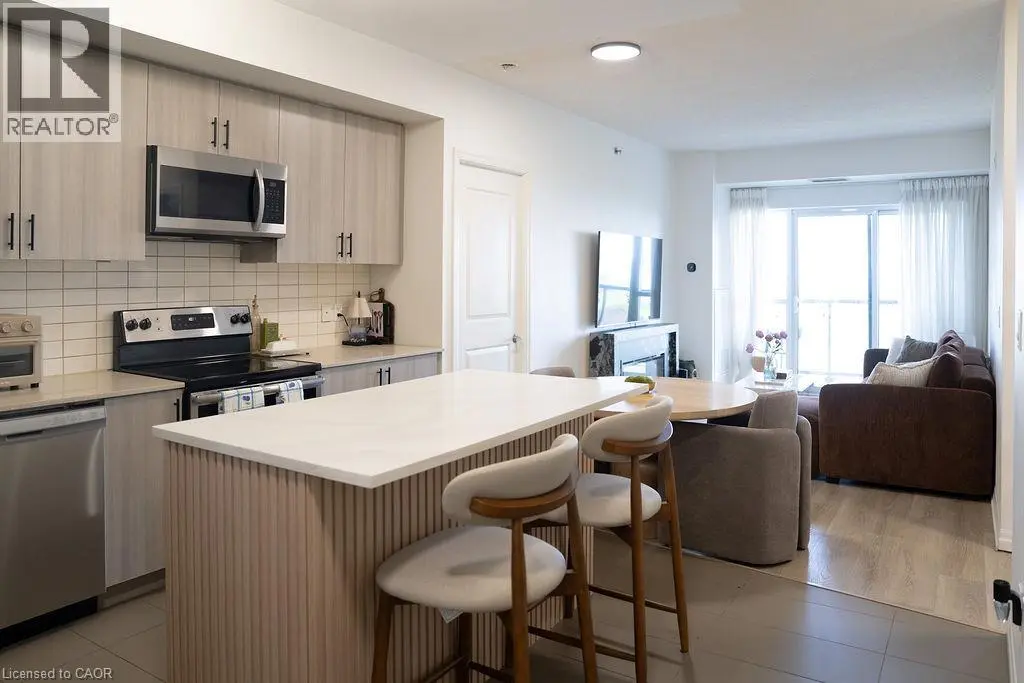 560 North Service Road Unit# 610, Grimsby