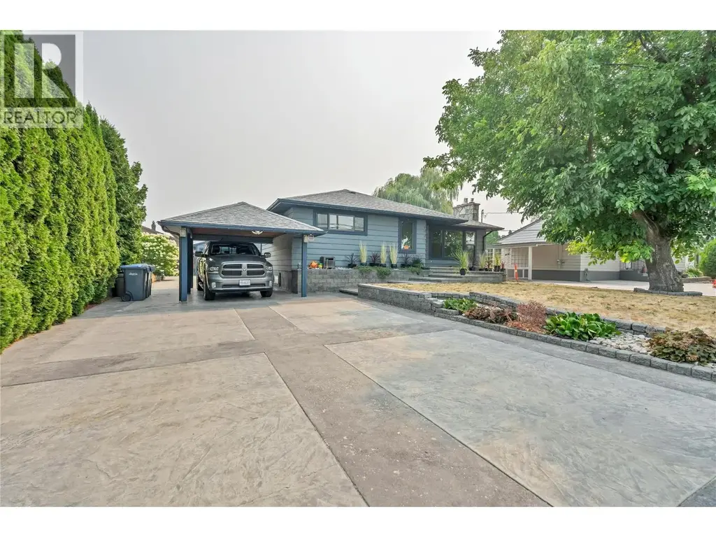 2301 Tait Street, Summerland