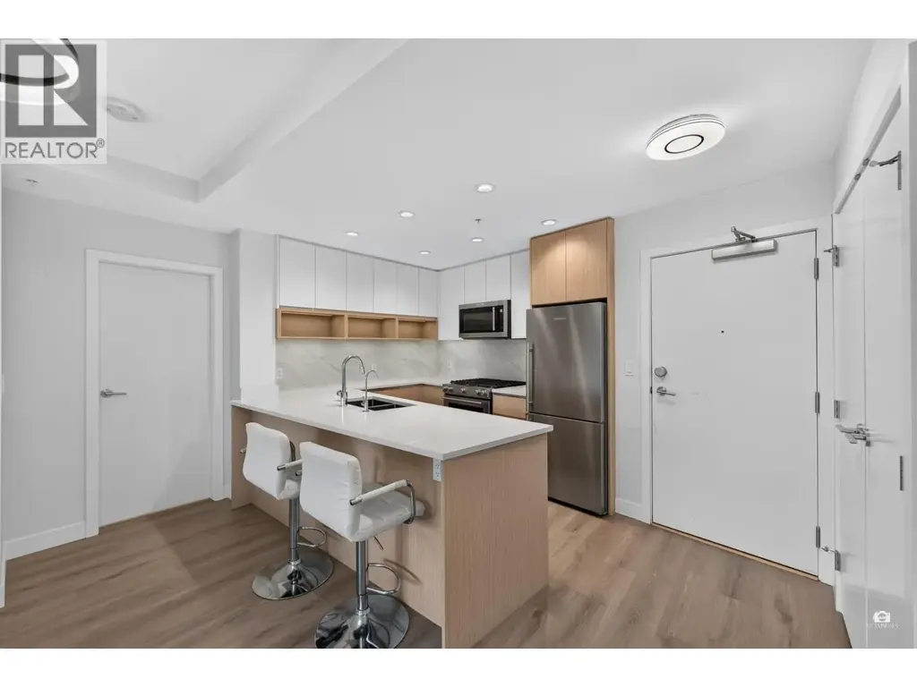 105 8940 University Crescent, Burnaby