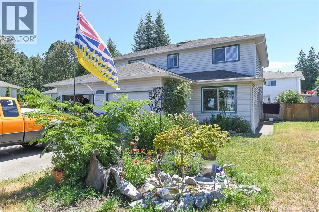 B 2256 1st St, Courtenay