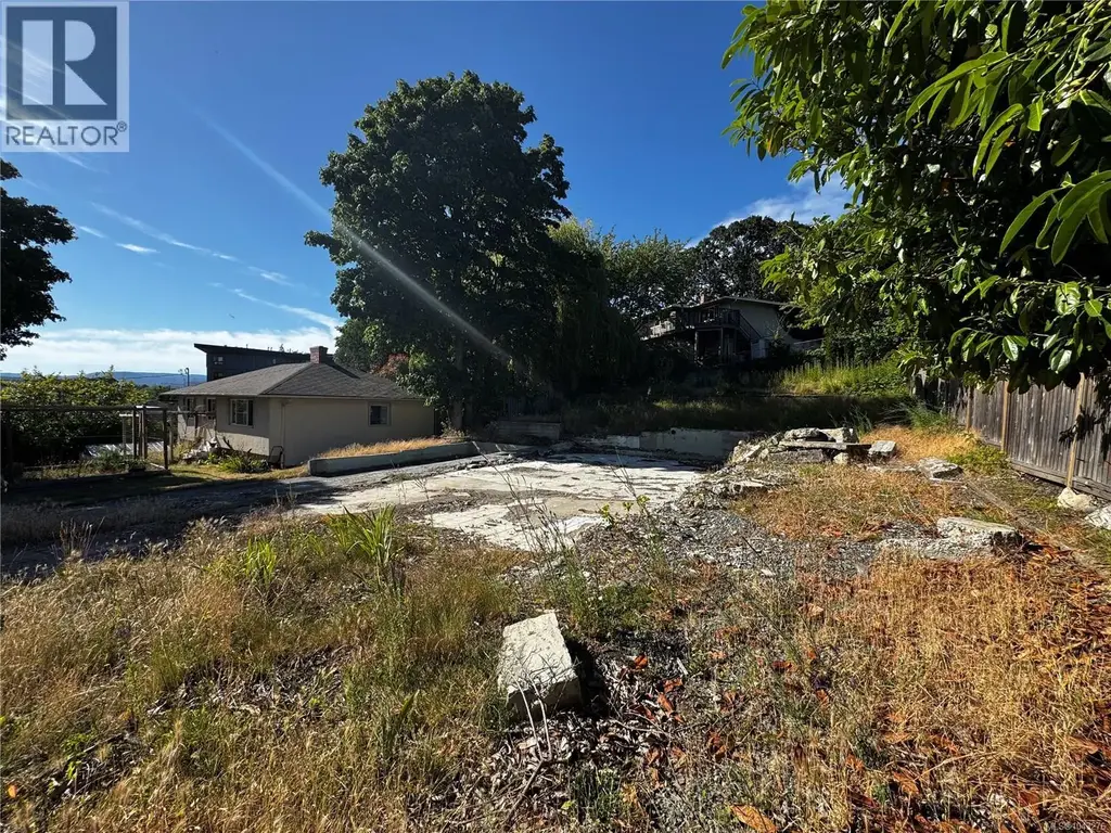 1258 Woodway Rd, Esquimalt