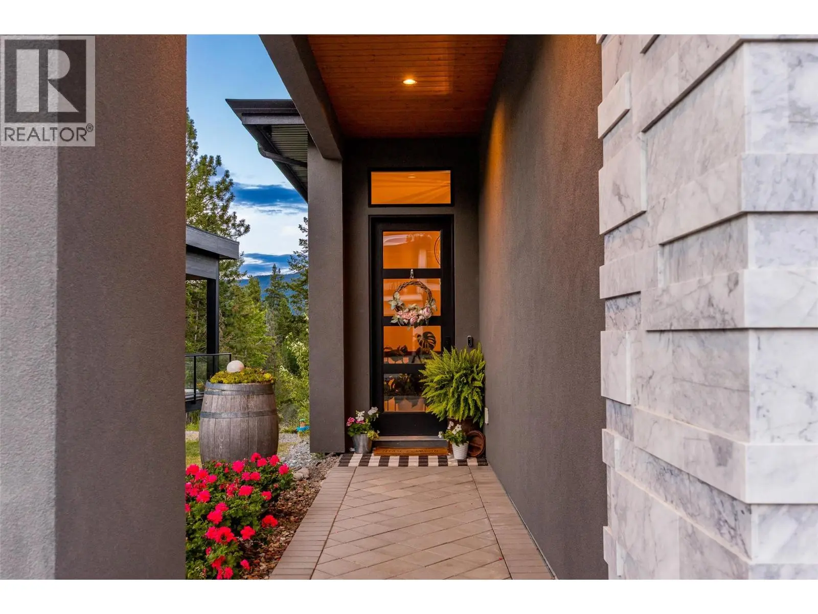 10293 Long Road. Lake Country, British Columbia