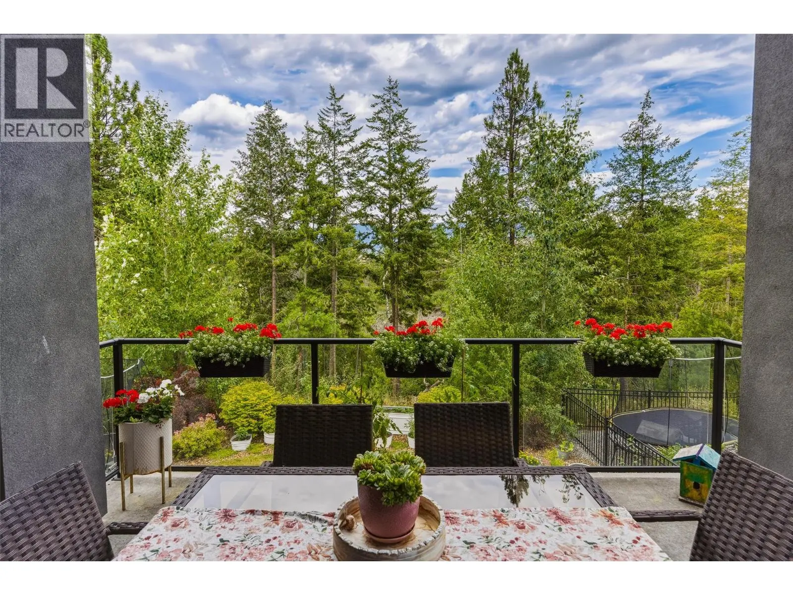 10293 Long Road. Lake Country, British Columbia