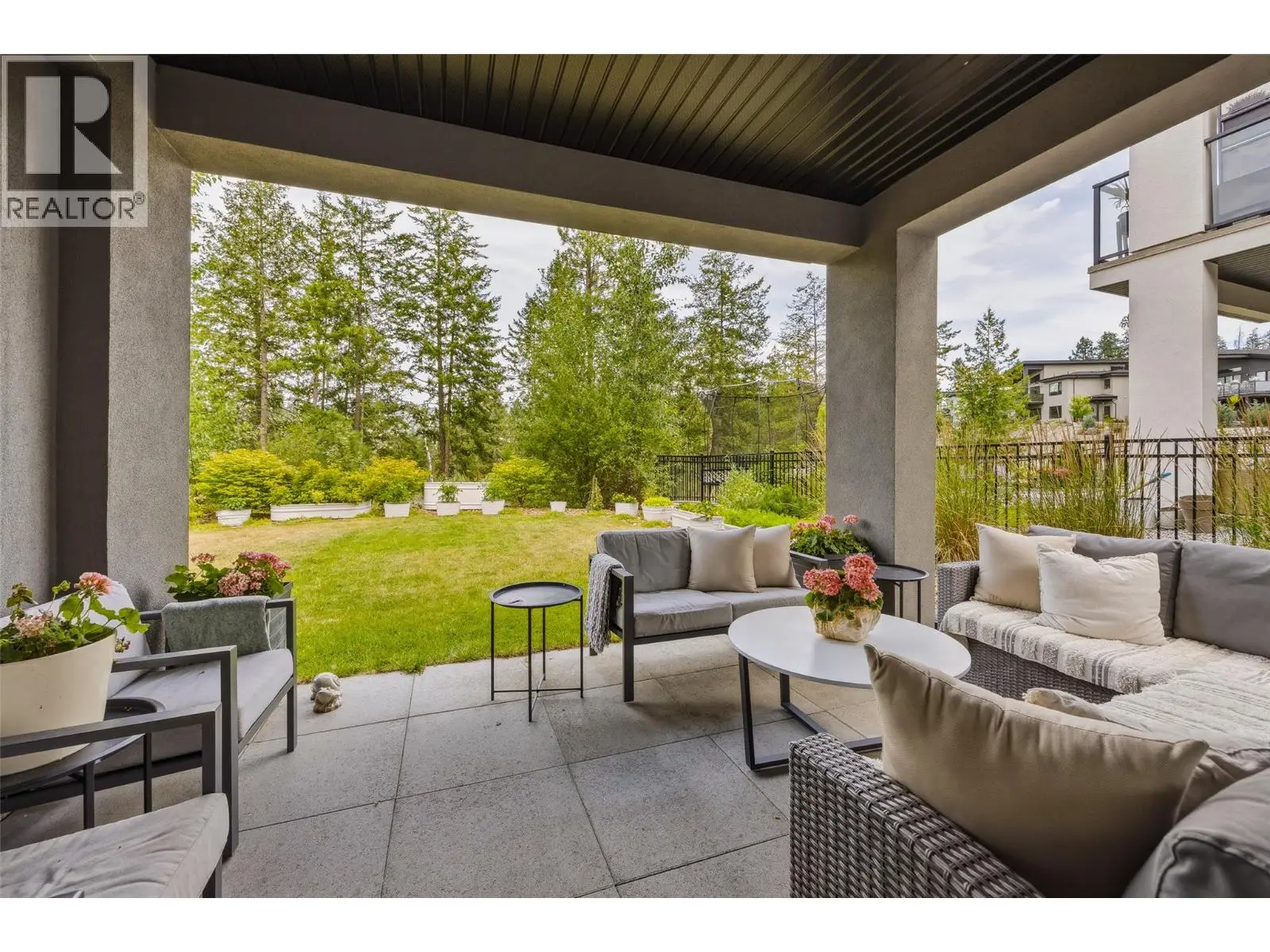 10293 Long Road. Lake Country, British Columbia