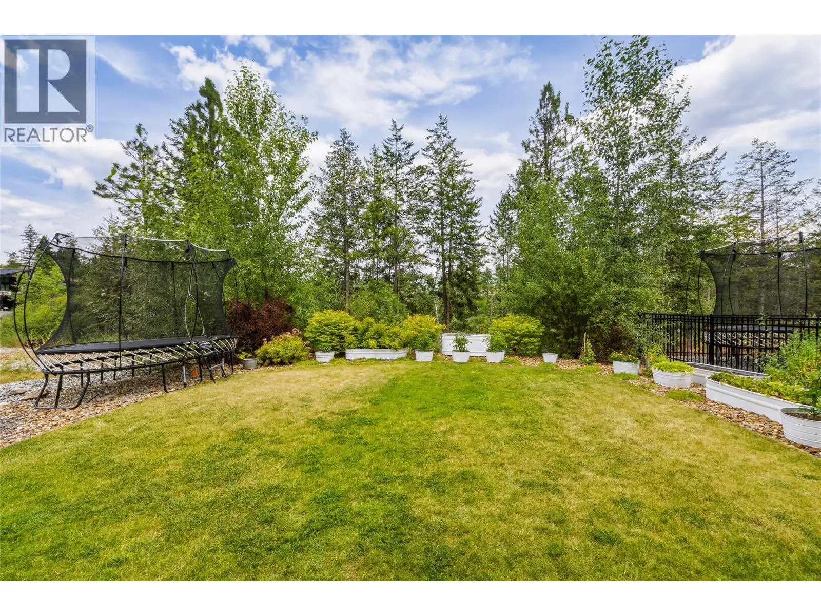 10293 Long Road. Lake Country, British Columbia