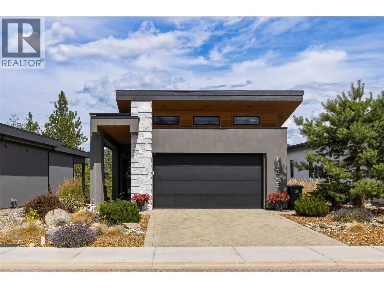 10293 Long Road. Lake Country, British Columbia