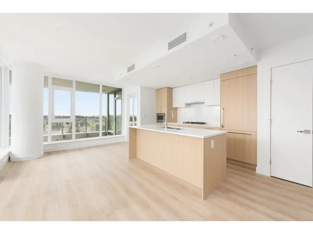 1802 9675 King George Boulevard, Surrey