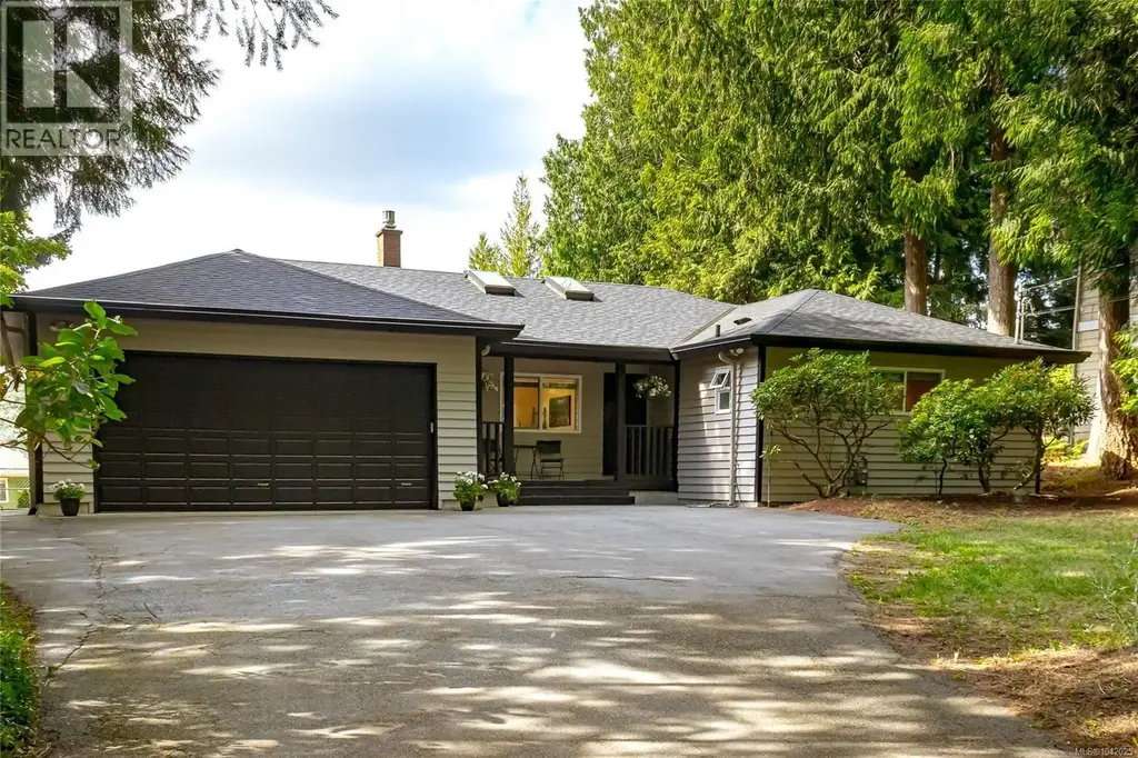 1775 Dean Park Rd, North Saanich