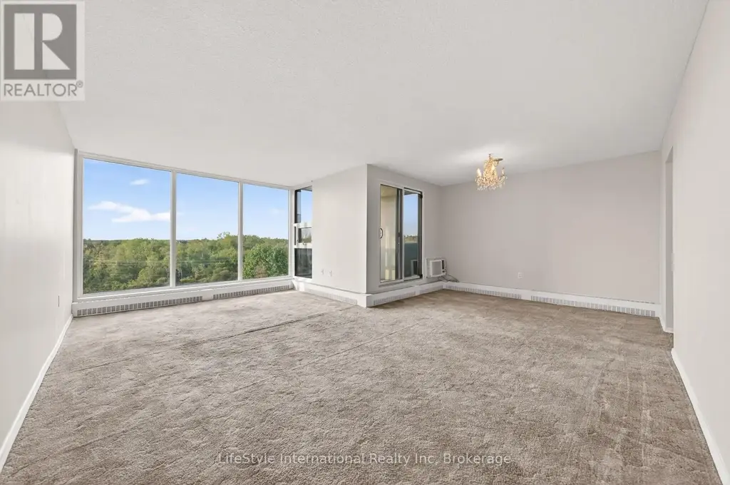 512 - 19 Woodlawn Road E, Guelph (Riverside Park)