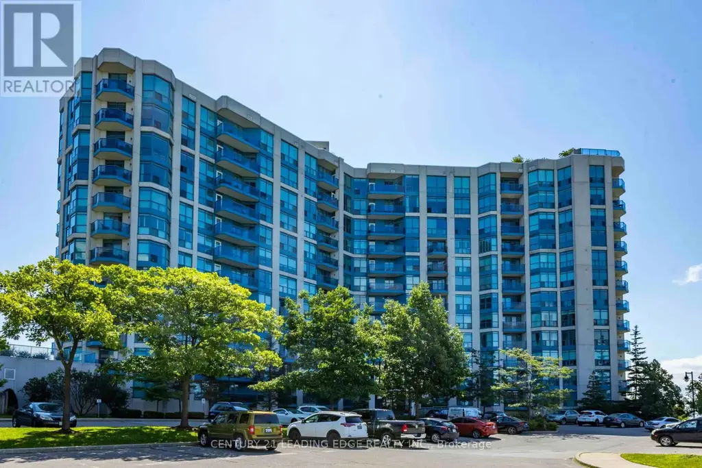 402 - 340 Watson Street W, Whitby (Port Whitby)