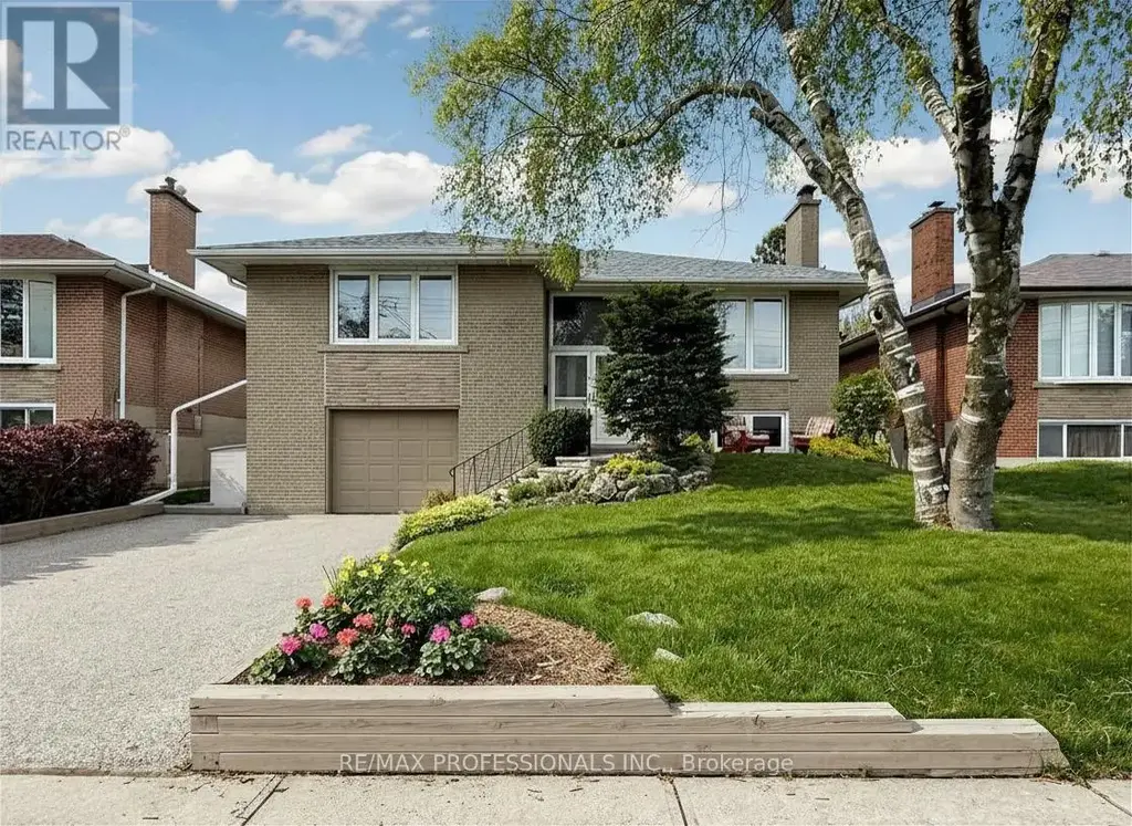 24 Breadner Drive, Toronto (Willowridge-Martingrove-Richview)