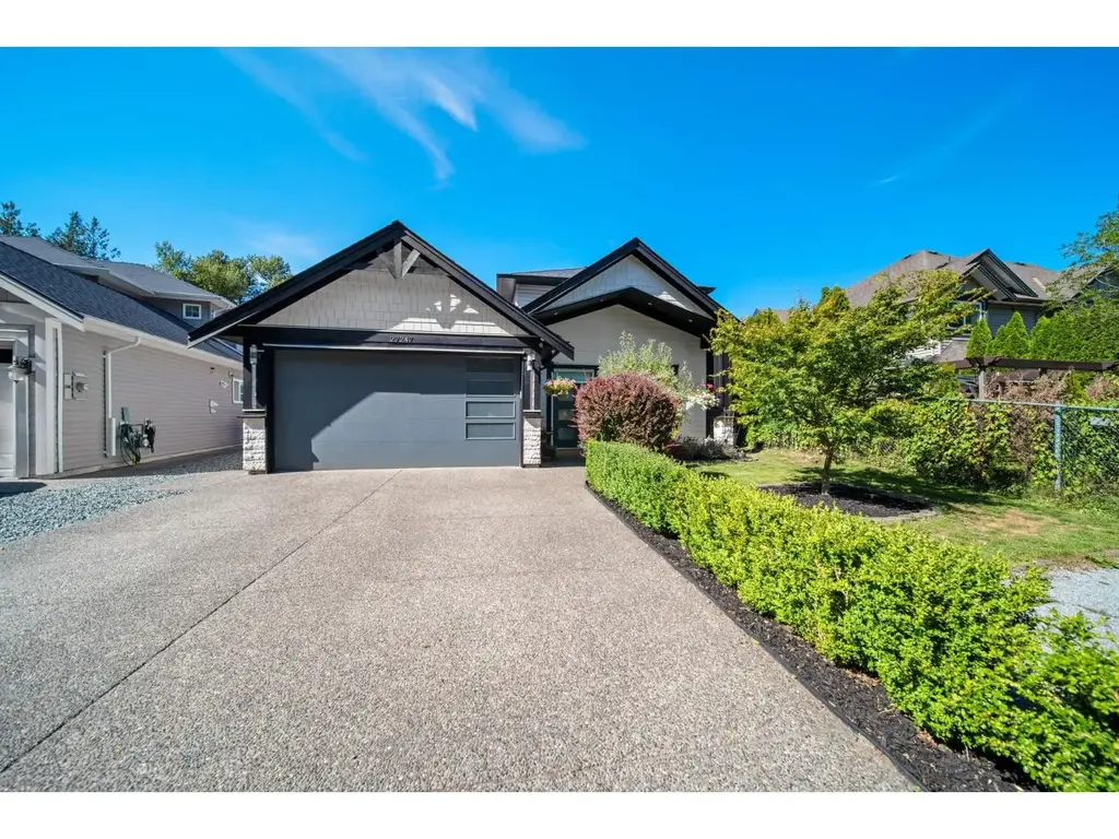 27247 33b Avenue, Langley