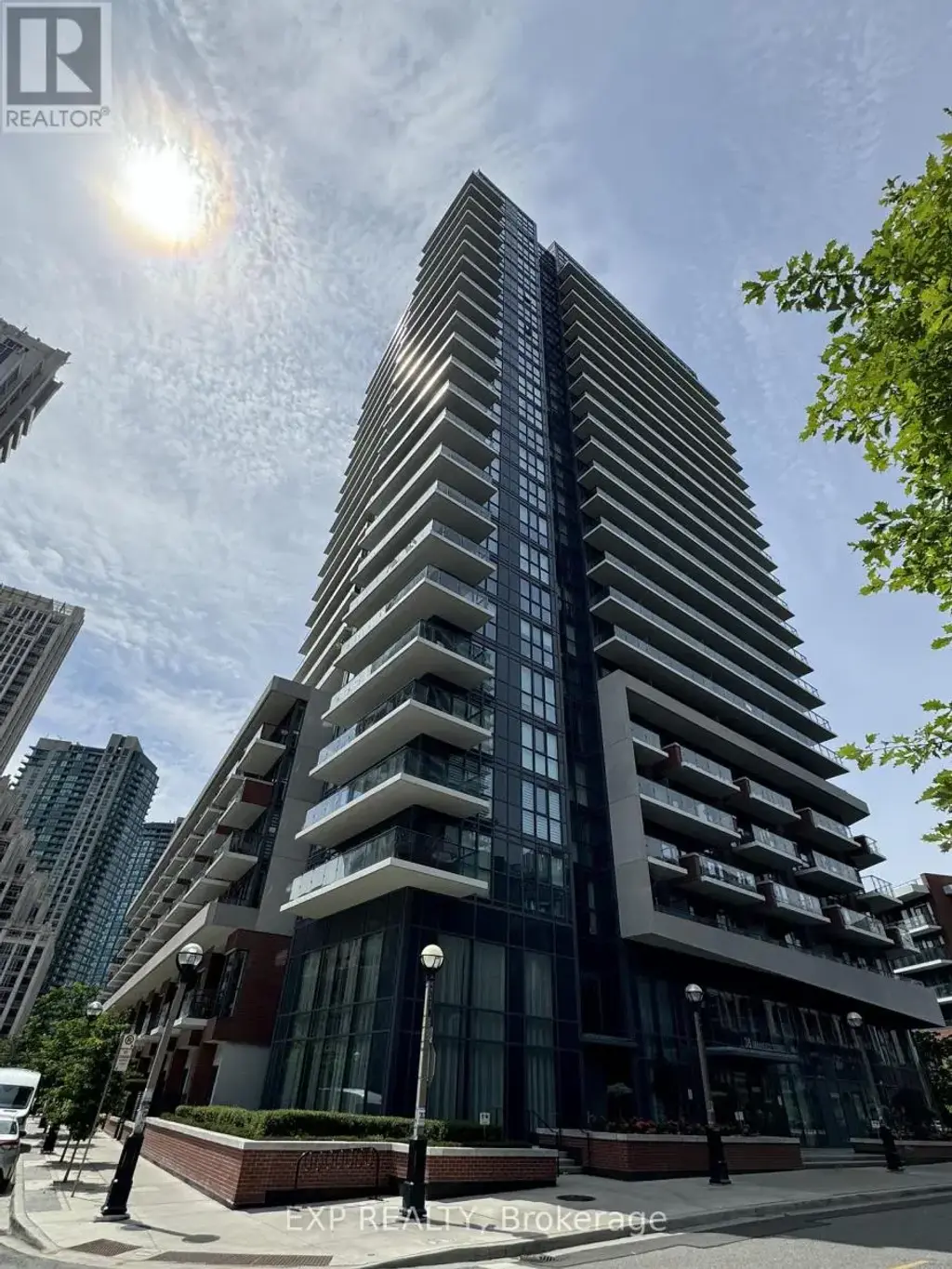 509 - 38 Iannuzzi Street, Toronto (Niagara)