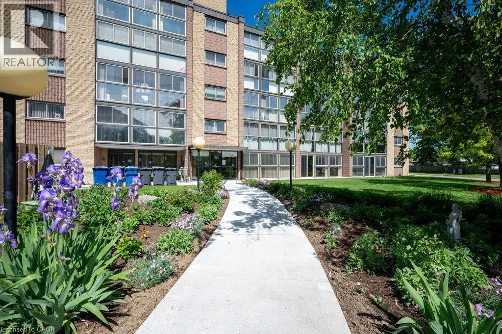 400 Champlain Boulevard Unit# 406, Cambridge