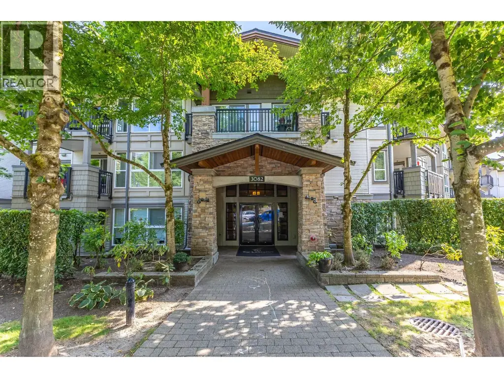 201 3082 Dayanee Springs Boulevard, Coquitlam