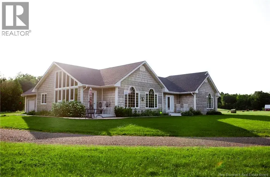 1774 165 Route, Lower Woodstock