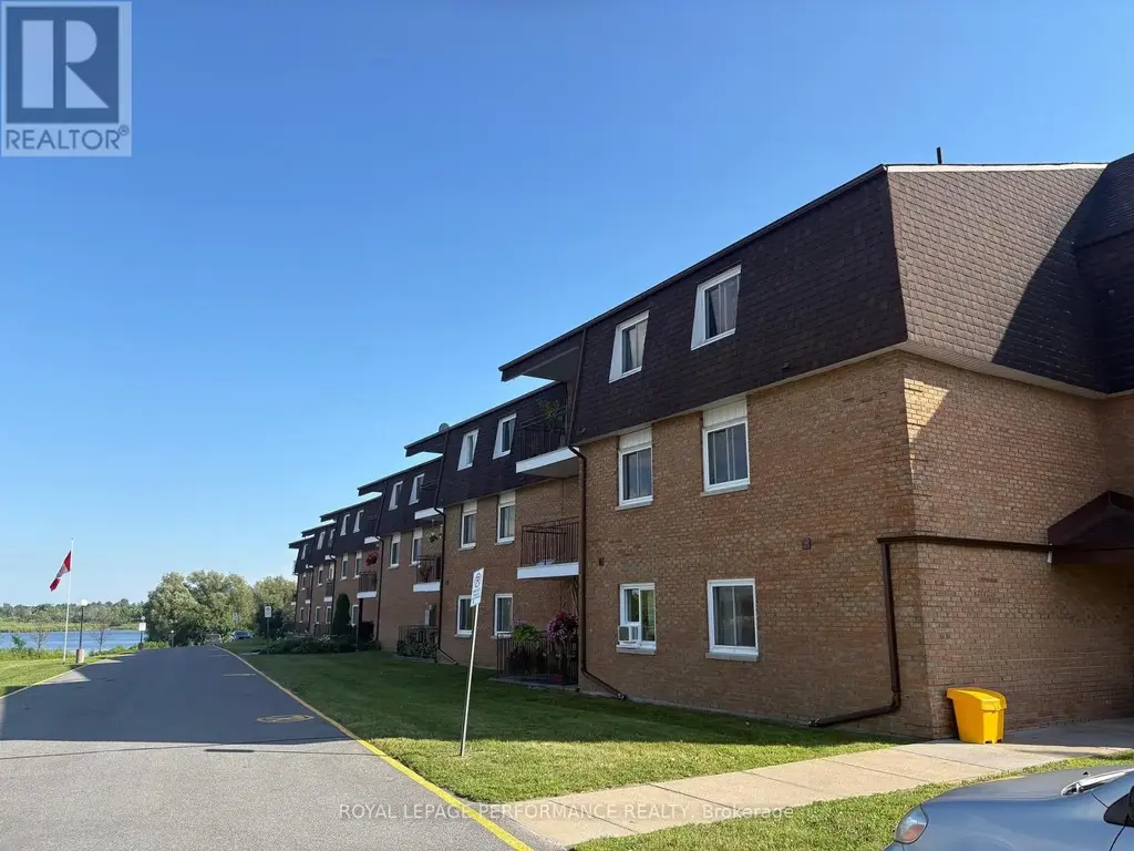 209 - 220 Kenyon Street W, North Glengarry