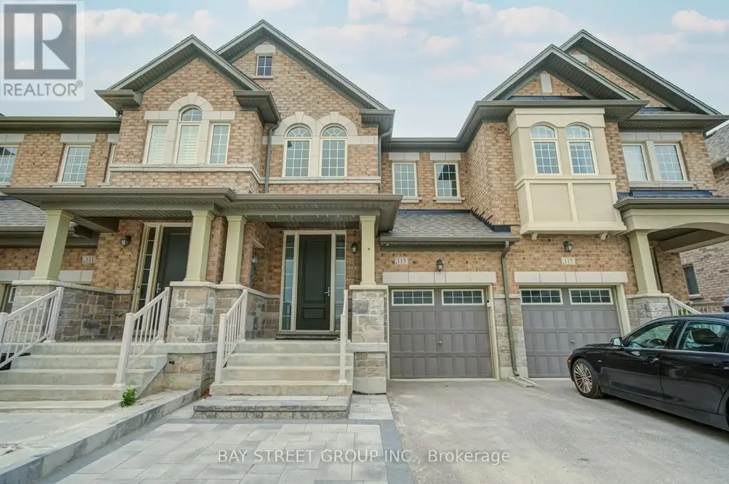 113 Drizzel Crescent, Richmond Hill (Oak Ridges)