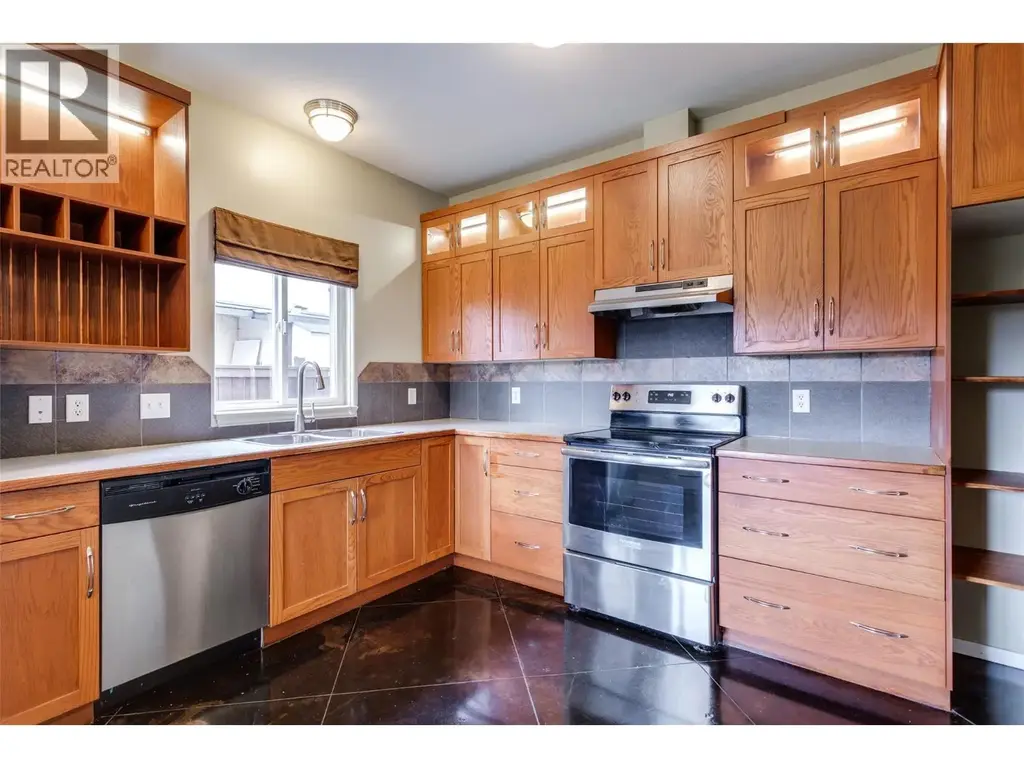 860 Glenwood Avenue, Kelowna