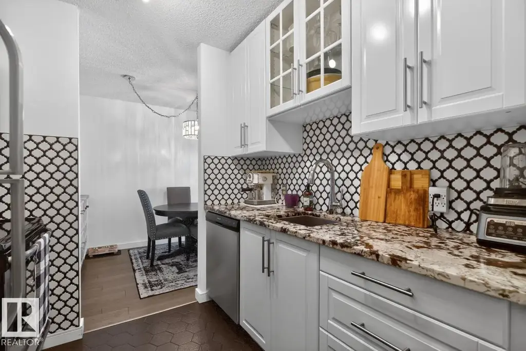 1103 11307 99 Av Nw, Edmonton
