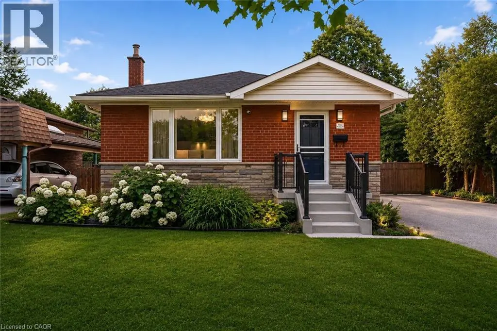 715 Drury Lane, Burlington