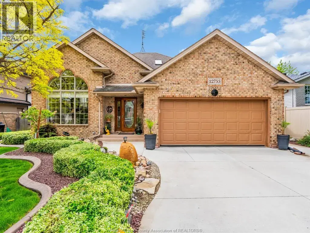 12753 Jacie Court, Tecumseh