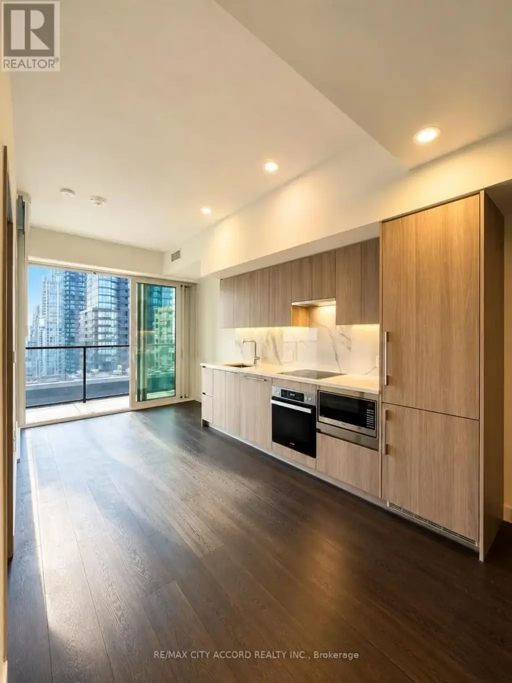 2501 - 3 Concord City Place Way, Toronto (Waterfront Communities)