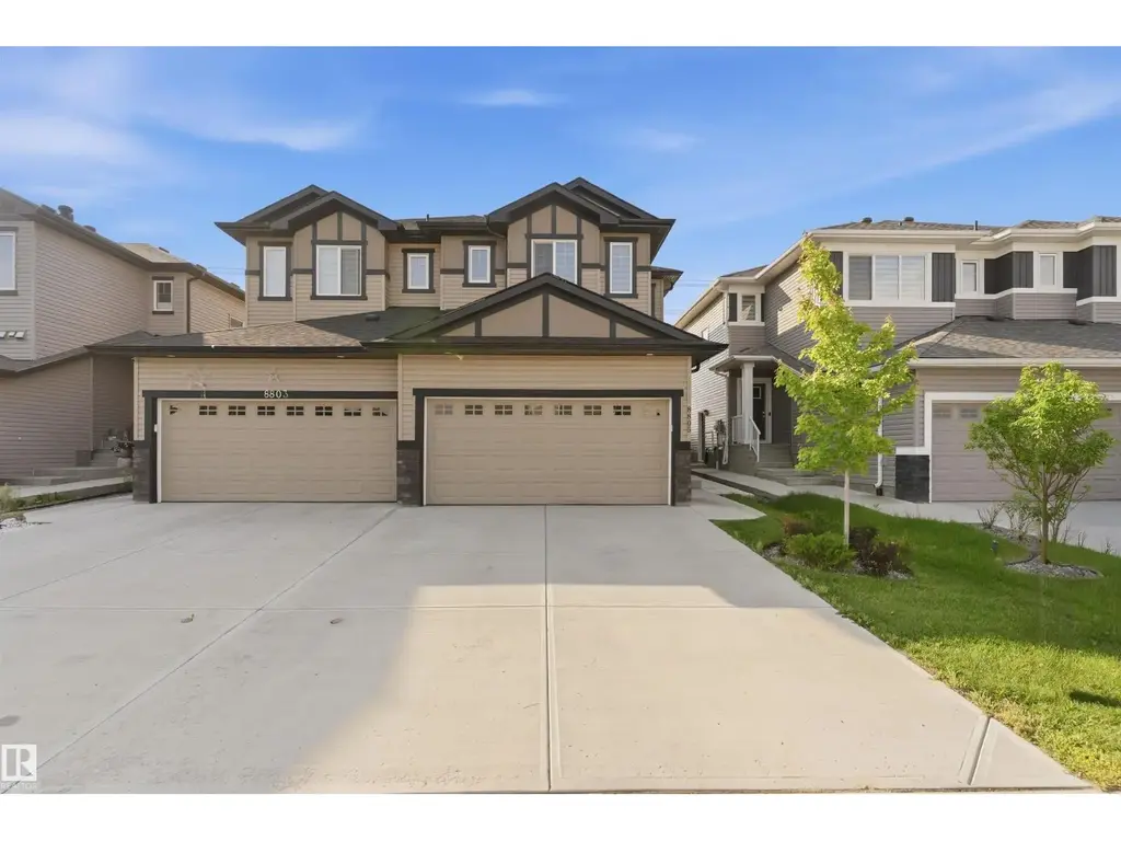 8805 Carson Way Sw, Edmonton