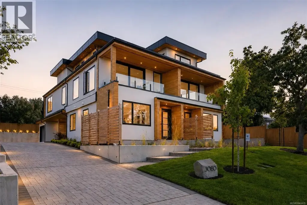 2 3080 Oakdowne Rd, Oak Bay