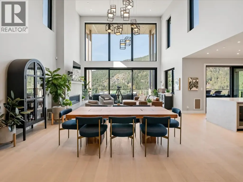 9292 Steller's Way, Whistler