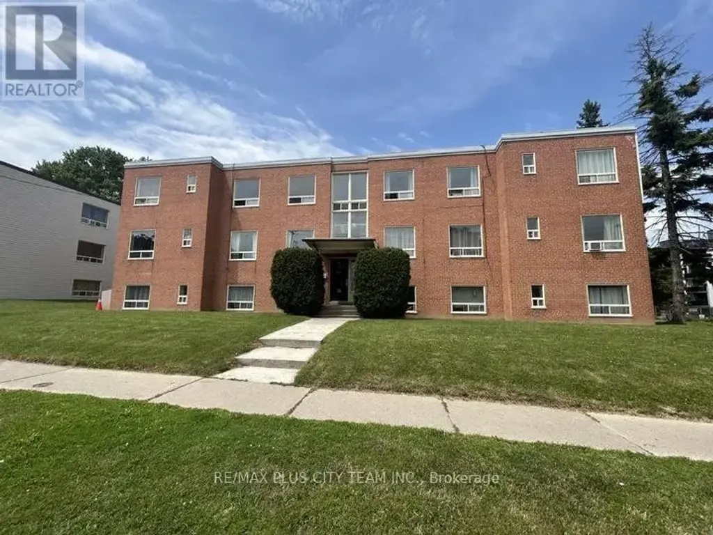 06 - 316 Saguenay Avenue, Oshawa (McLaughlin)