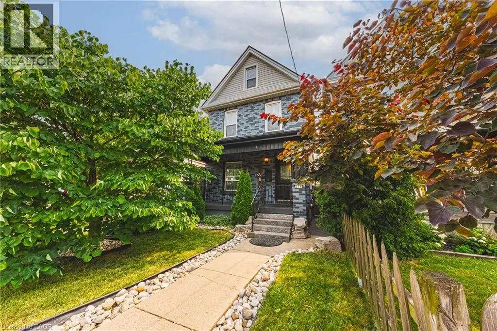218 Grosvenor Avenue N, Hamilton