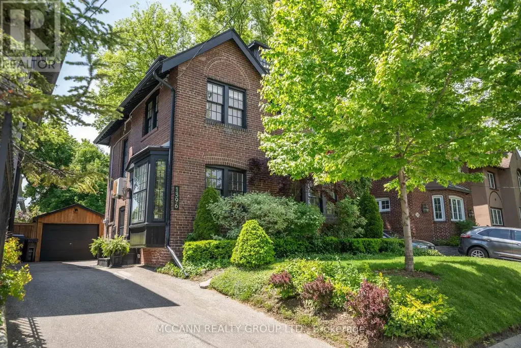 1396 Mount Pleasant Road, Toronto (Lawrence Park South)