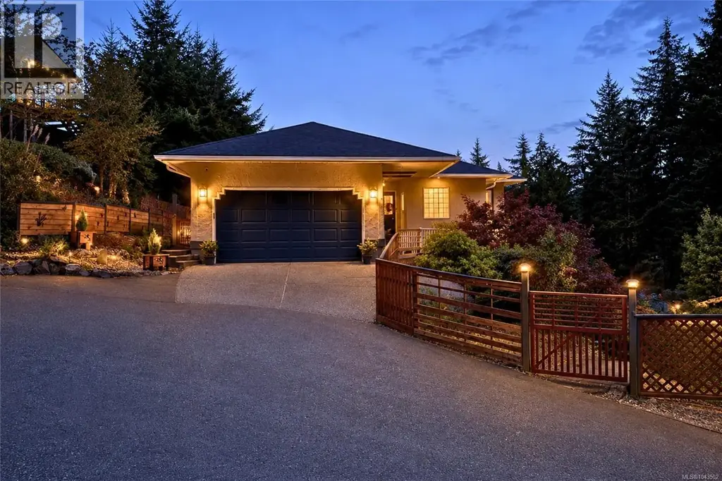 2305 Mate Pl, Nanoose Bay
