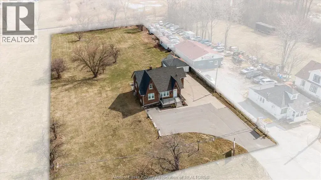 4590 Walker Road, Windsor