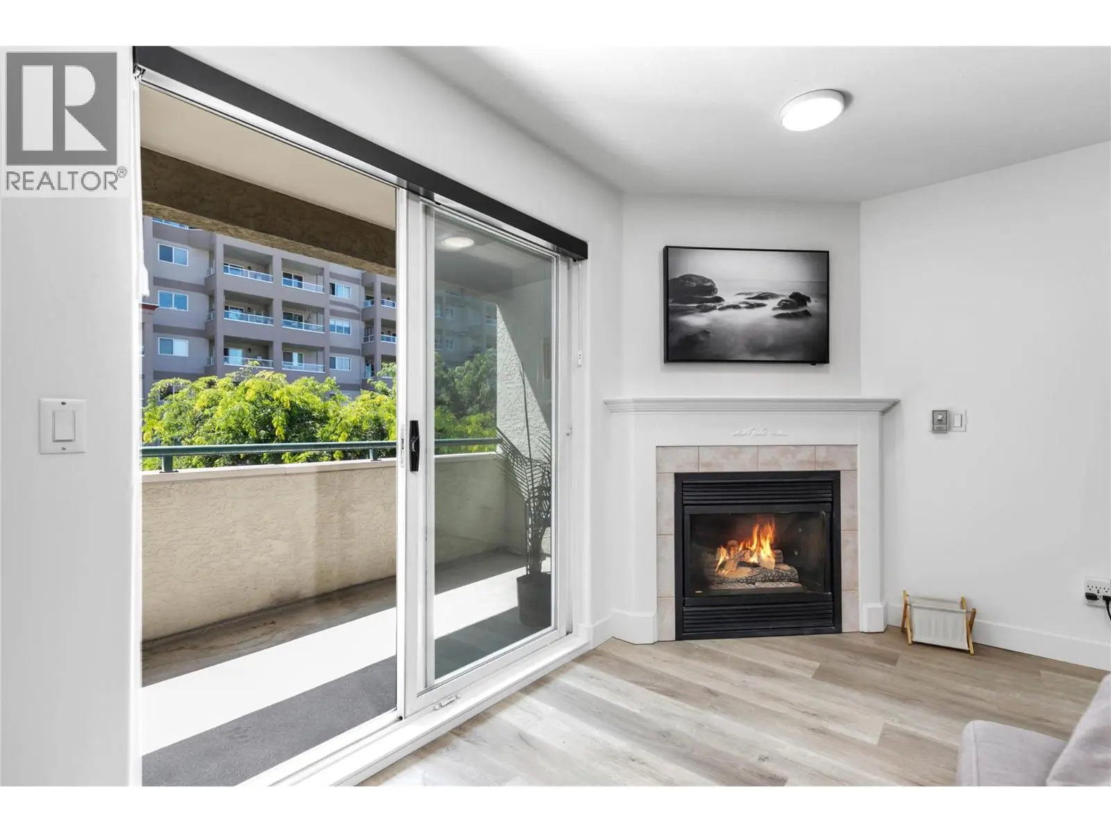 1950 Durnin Road Unit# 307. Kelowna, British Columbia