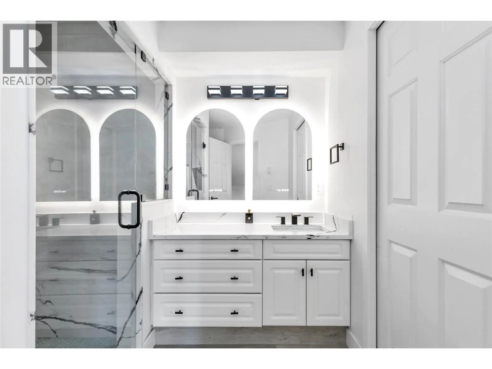 1950 Durnin Road Unit# 307. Kelowna, British Columbia