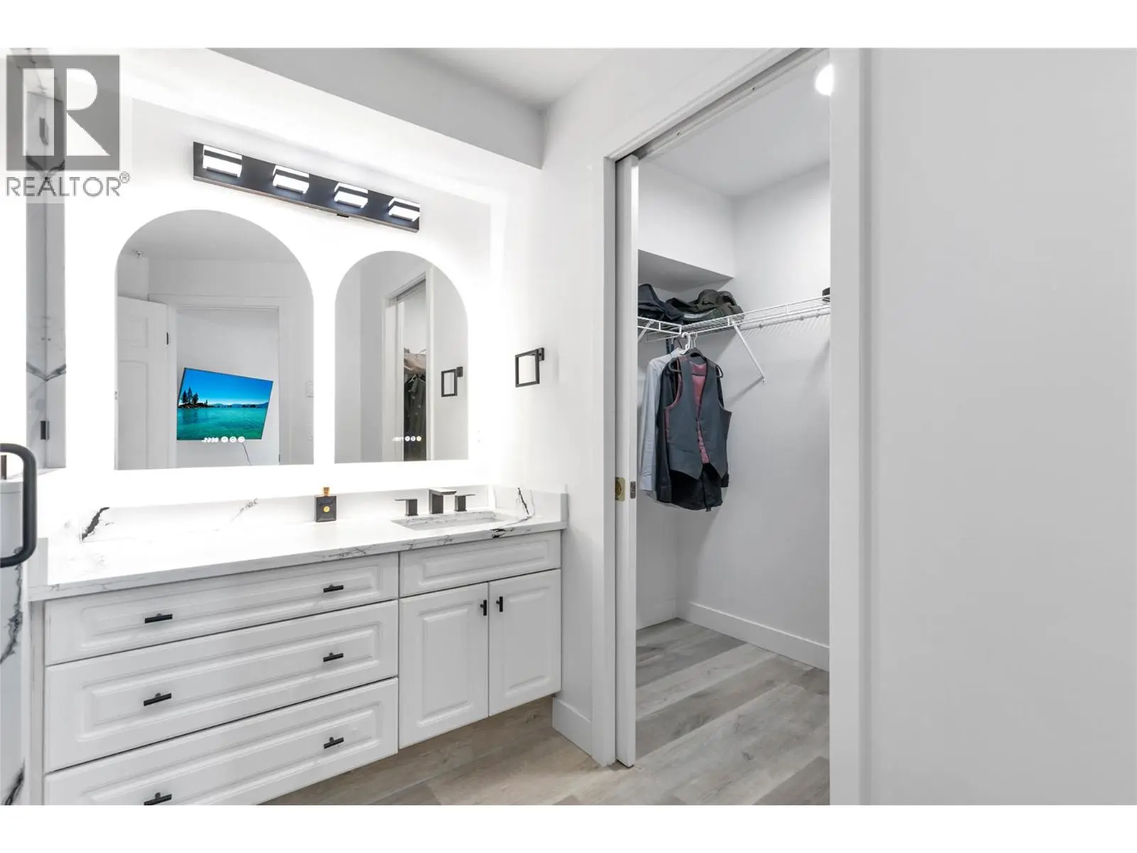 1950 Durnin Road Unit# 307. Kelowna, British Columbia