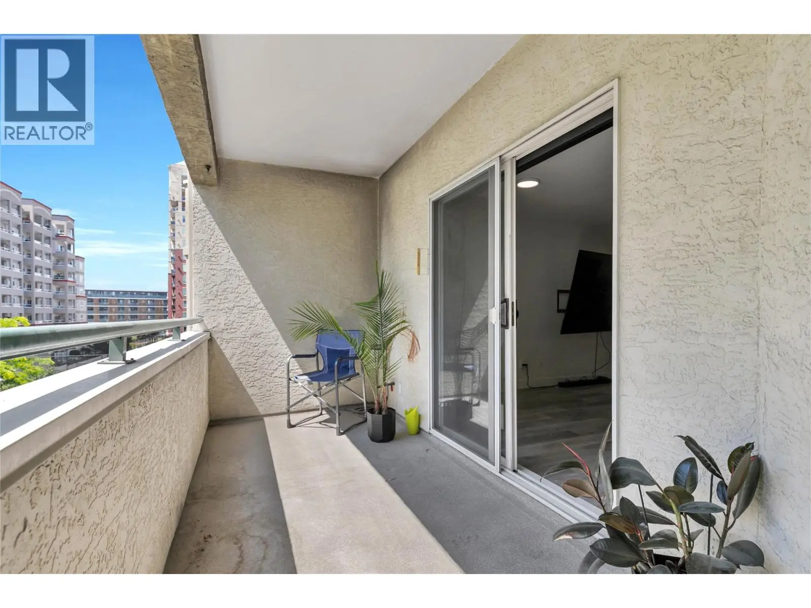 1950 Durnin Road Unit# 307. Kelowna, British Columbia