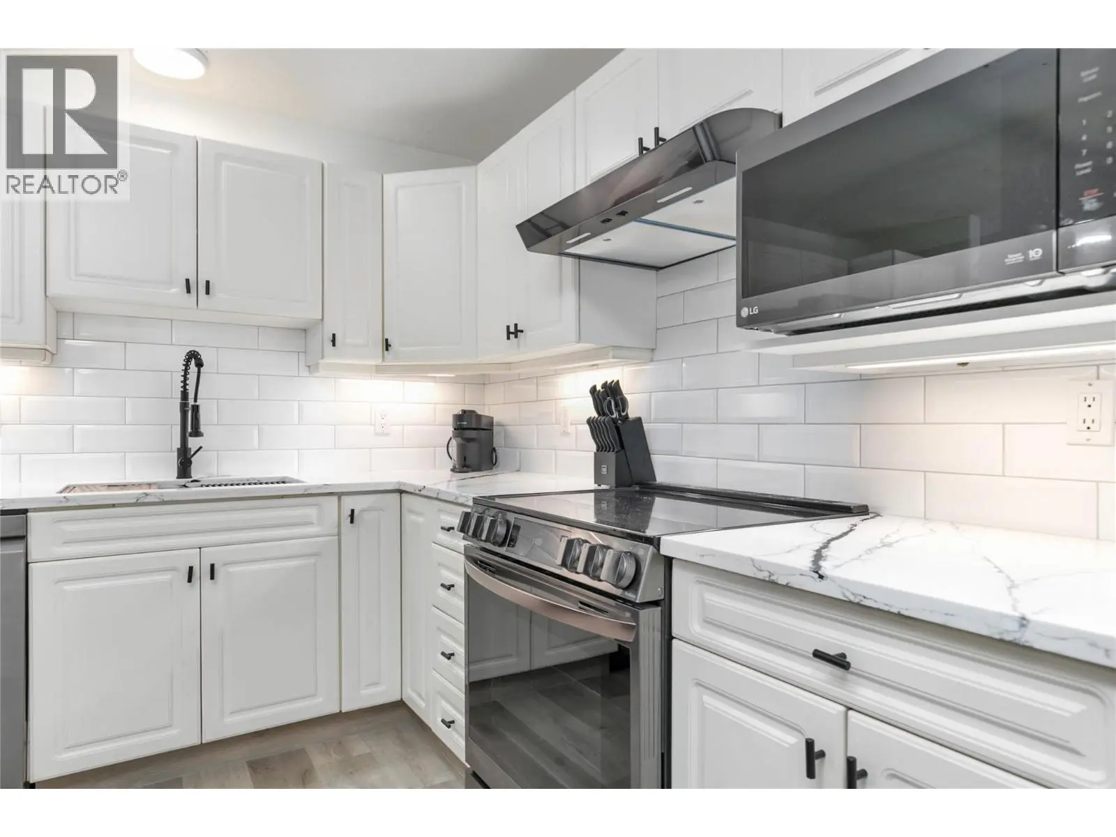 1950 Durnin Road Unit# 307. Kelowna, British Columbia