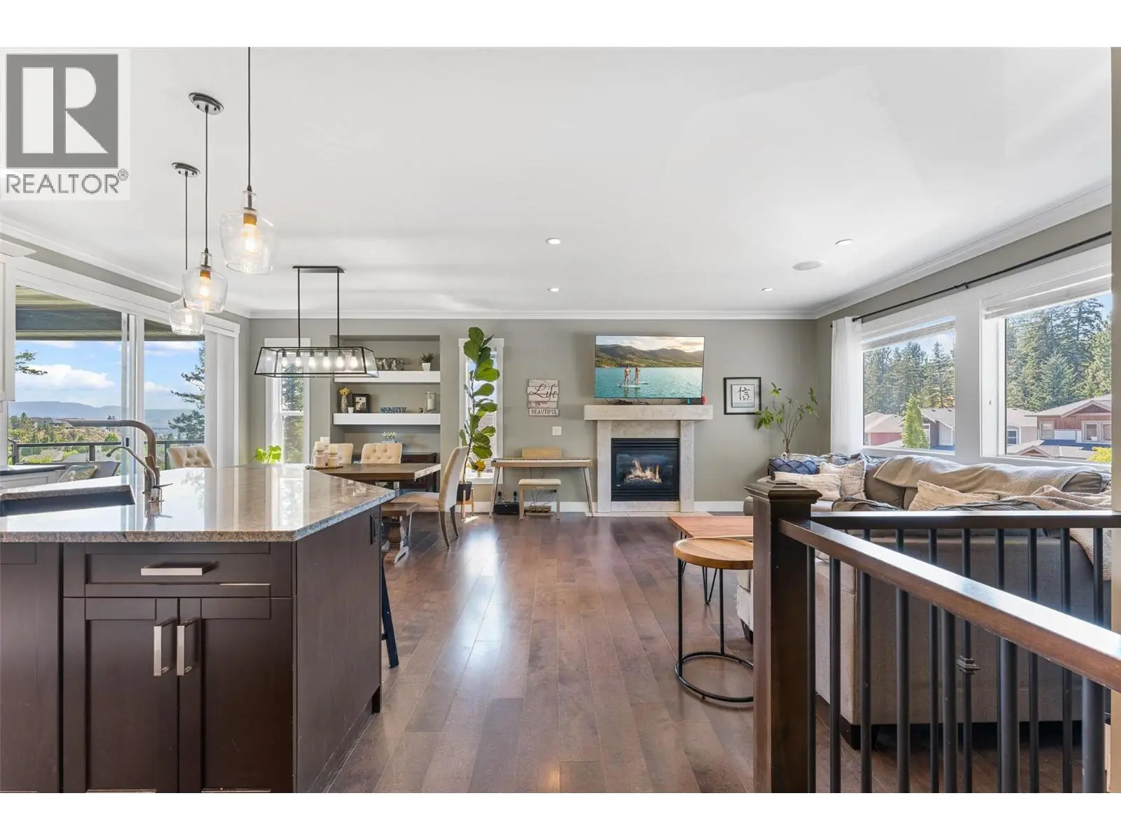 13157 Shoreline Drive. Lake Country, British Columbia